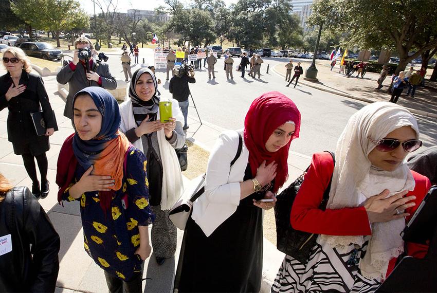 Governor Issues Strong Warning Against Controversial Texas Muslim City Plan Governor Issues Strong Warning Against Controversial Texas Muslim City Plan