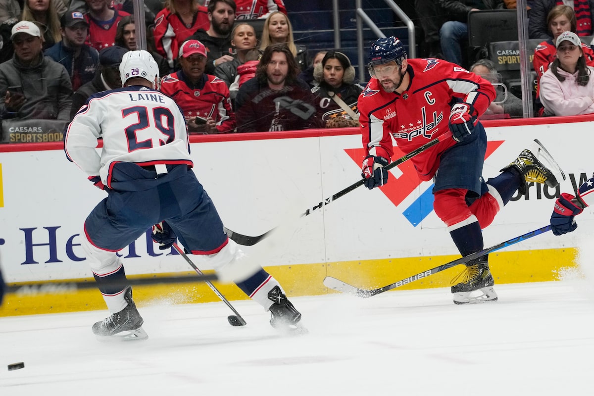 Gretzky's NHL Goal Record Tied By Ovechkin's 894th Goal Gretzky's NHL Goal Record Tied By Ovechkin's 894th Goal