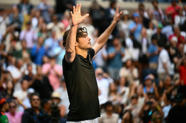 Griekspoor Stuns Zverev, Avenges French Open Defeat Griekspoor Stuns Zverev, Avenges French Open Defeat