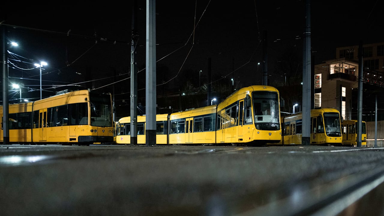 Großer Taxifahrerprotest Legt Essen Lahm: Die Wichtigsten Infos Großer Taxifahrerprotest Legt Essen Lahm: Die Wichtigsten Infos