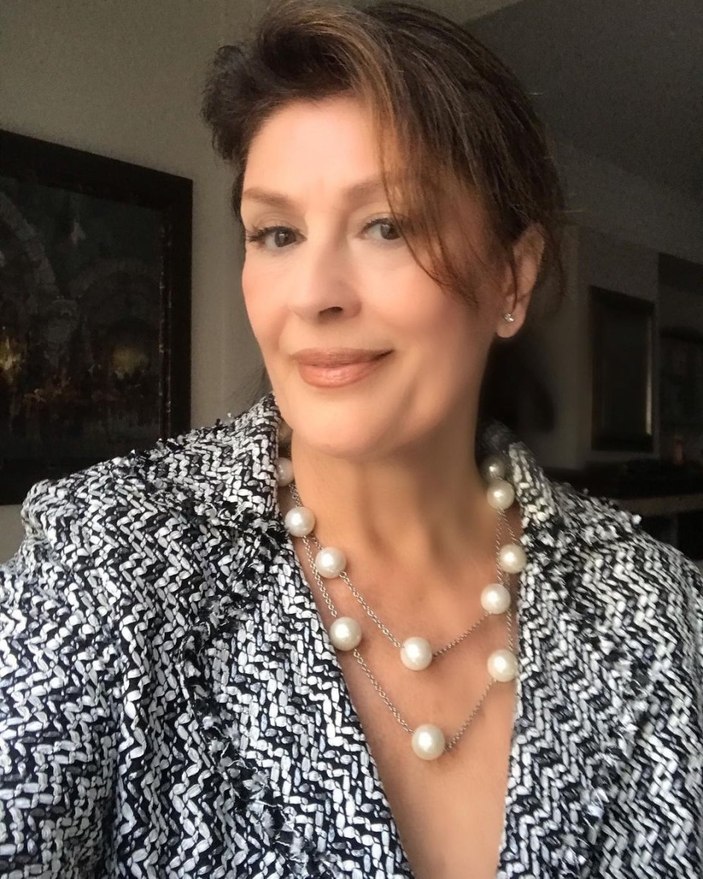 Gülşen Bubikoğlu'nun 71. Yaşına Özel Sosyal Medya Postu Gülşen Bubikoğlu'nun 71. Yaşına Özel Sosyal Medya Postu