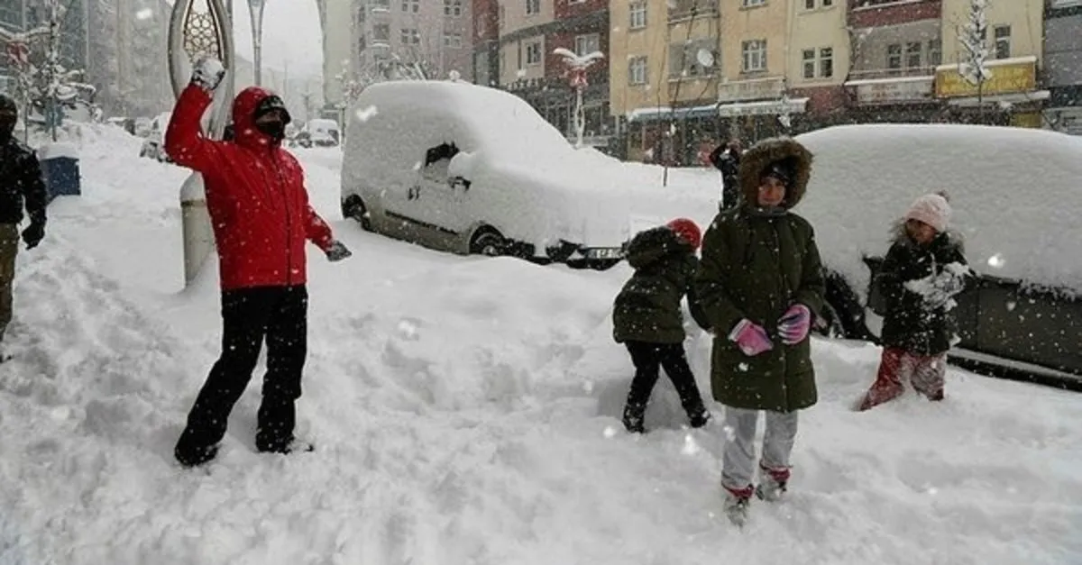Gümüşhane Valiliği'nden Okul Tatil Açıklaması: 24 Şubat Pazartesi Gümüşhane Valiliği'nden Okul Tatil Açıklaması: 24 Şubat Pazartesi