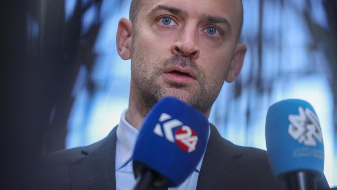 Guerra Dei Dazi: Le Borse Crollano, L'Unione Europea Pronta A Reagire Guerra Dei Dazi: Le Borse Crollano, L'Unione Europea Pronta A Reagire