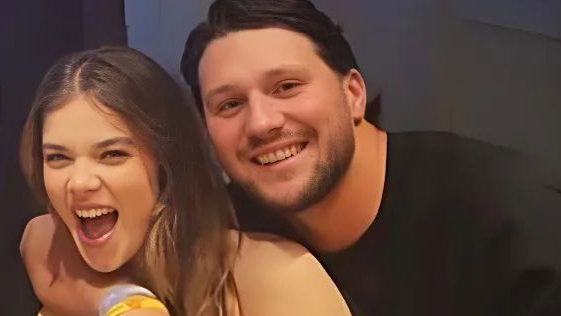 Hailee Steinfeld's Rare Comments On Potential Marriage To Josh Allen Hailee Steinfeld's Rare Comments On Potential Marriage To Josh Allen