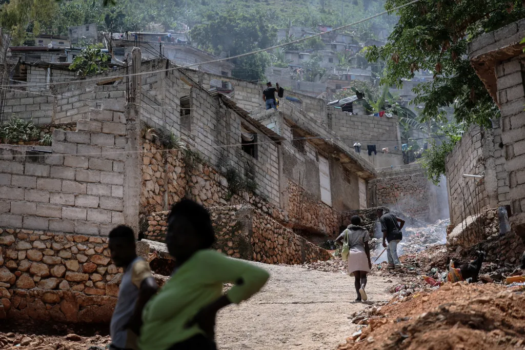 Haiti Güvenlik Krizi: Süregelen Protestoların Analizi Haiti Güvenlik Krizi: Süregelen Protestoların Analizi