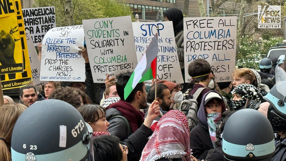 Harassment Allegations Against Pro-Israel Demonstrators: NYPD Investigation Harassment Allegations Against Pro-Israel Demonstrators: NYPD Investigation