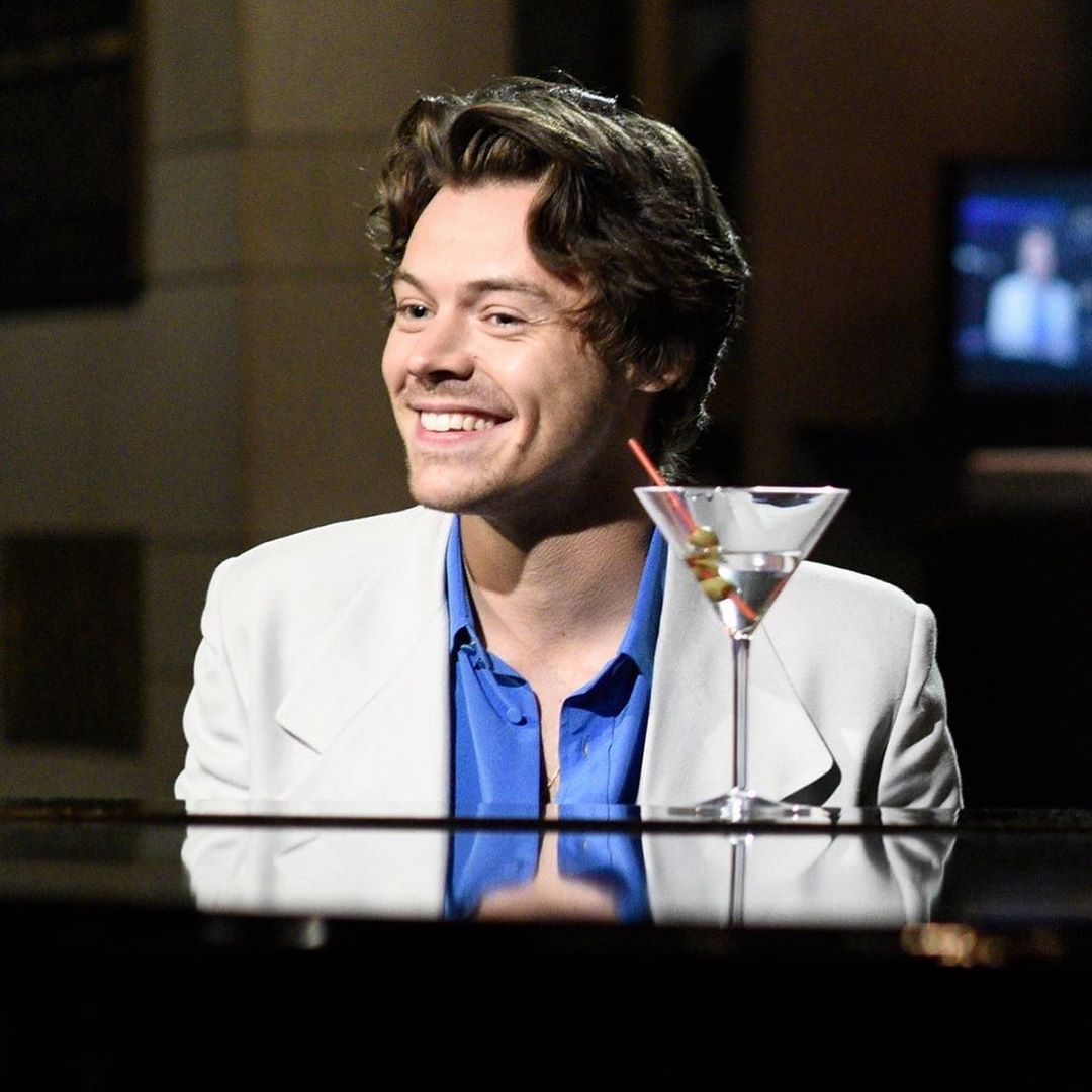 Harry Styles' Response To A Hilariously Bad SNL Impression Harry Styles' Response To A Hilariously Bad SNL Impression