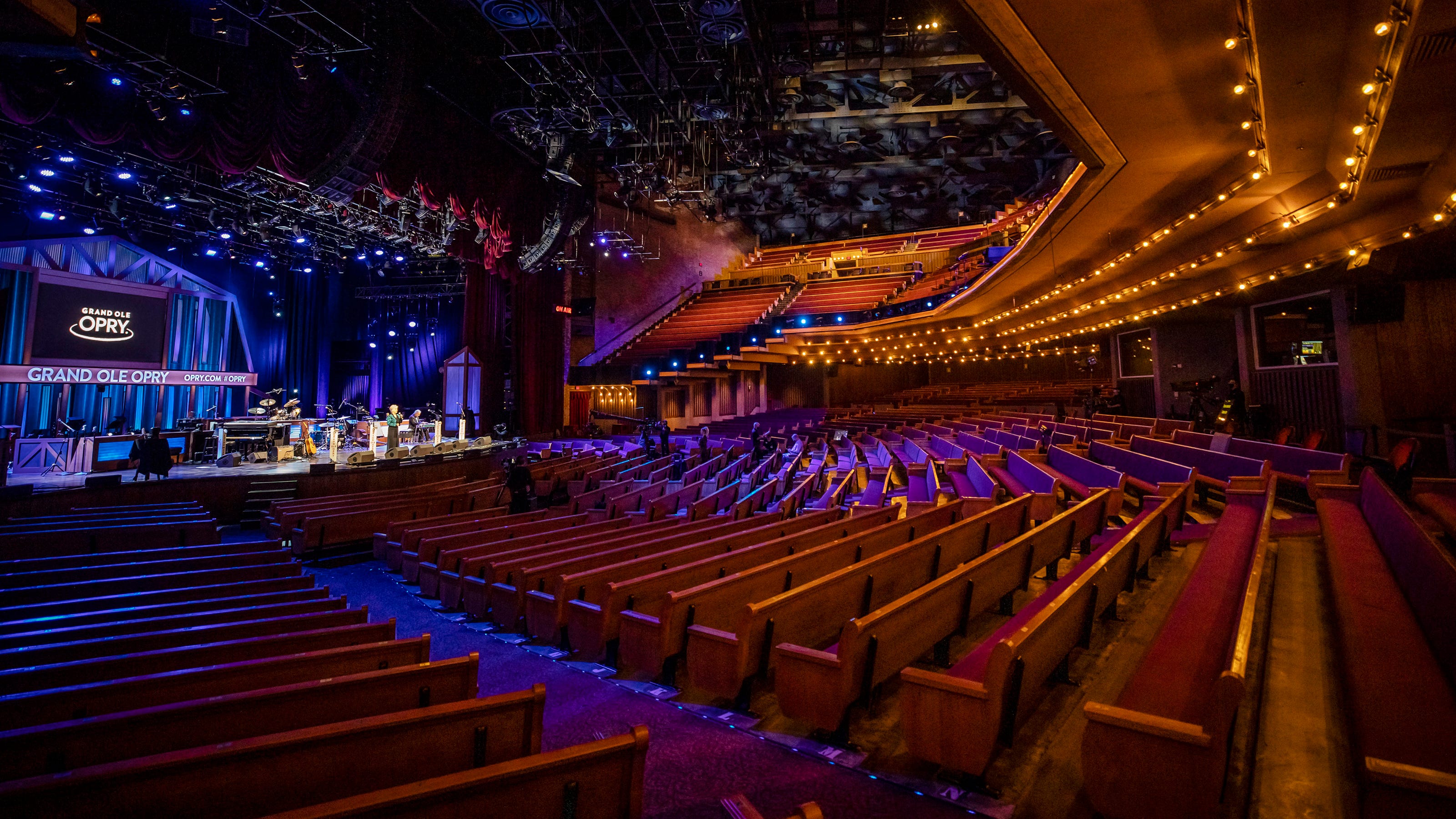 Historic First: Grand Ole Opry Live From London's Royal Albert Hall Historic First: Grand Ole Opry Live From London's Royal Albert Hall