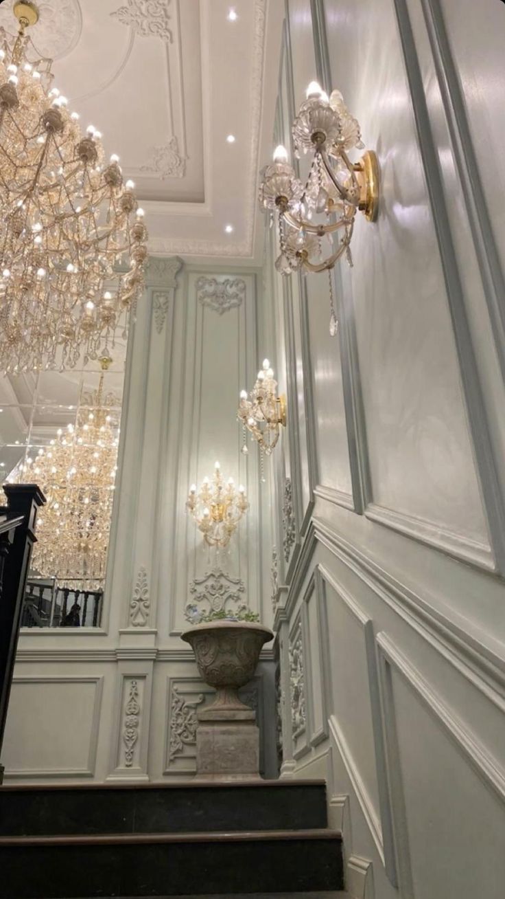 How The Ultra Wealthy Are Weathering Economic Storms With Luxury Property Investments How The Ultra Wealthy Are Weathering Economic Storms With Luxury Property Investments