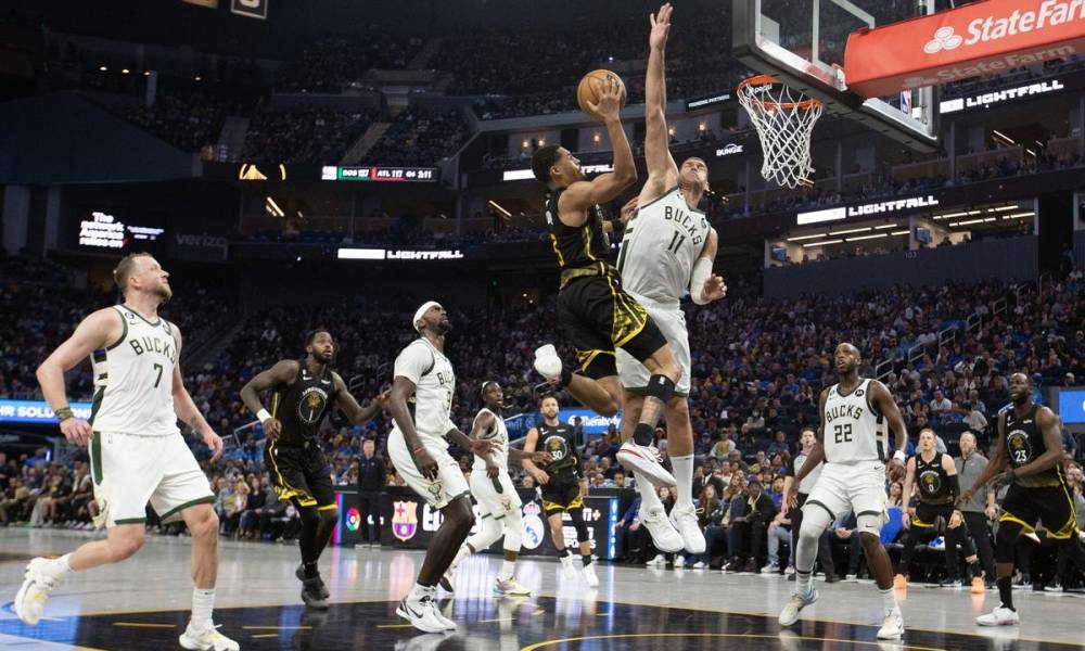 How To Watch The Warriors Vs. Hornets Game On March 3rd How To Watch The Warriors Vs. Hornets Game On March 3rd