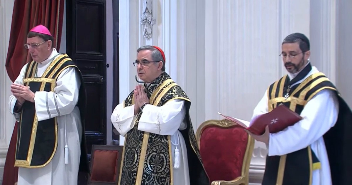 Il Caso Becciu: Preghiere E Riflessioni Sulle Sue Dimissioni. Il Caso Becciu: Preghiere E Riflessioni Sulle Sue Dimissioni.