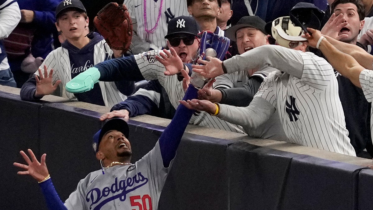 Illness Forces Mookie Betts To Sit Out Freeway Series Opener Illness Forces Mookie Betts To Sit Out Freeway Series Opener