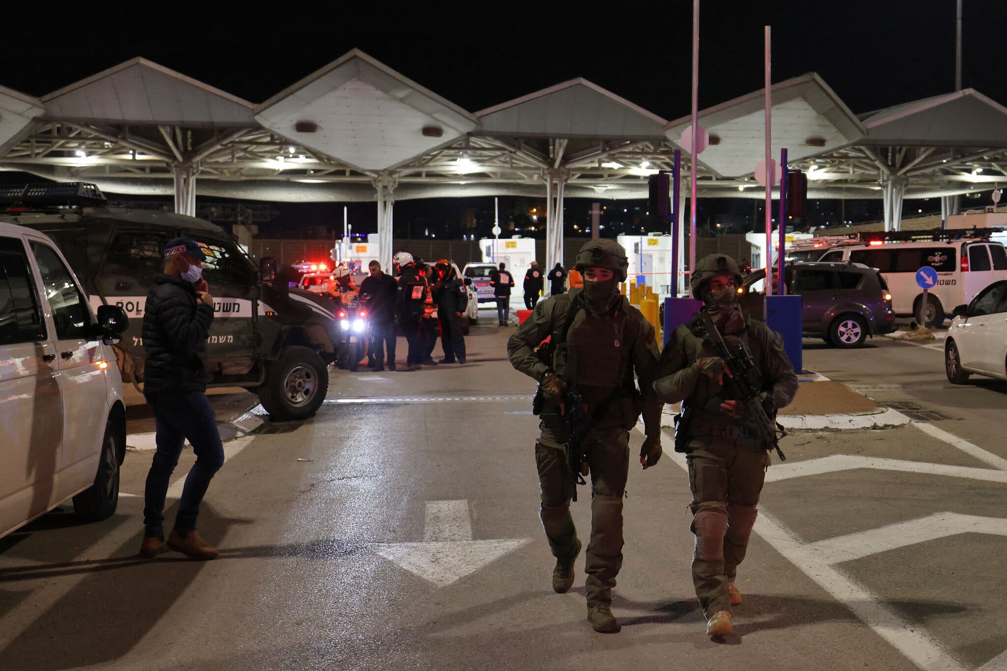 Increased Security At London's Israeli Embassy Following US Terrorist Incidents Increased Security At London's Israeli Embassy Following US Terrorist Incidents
