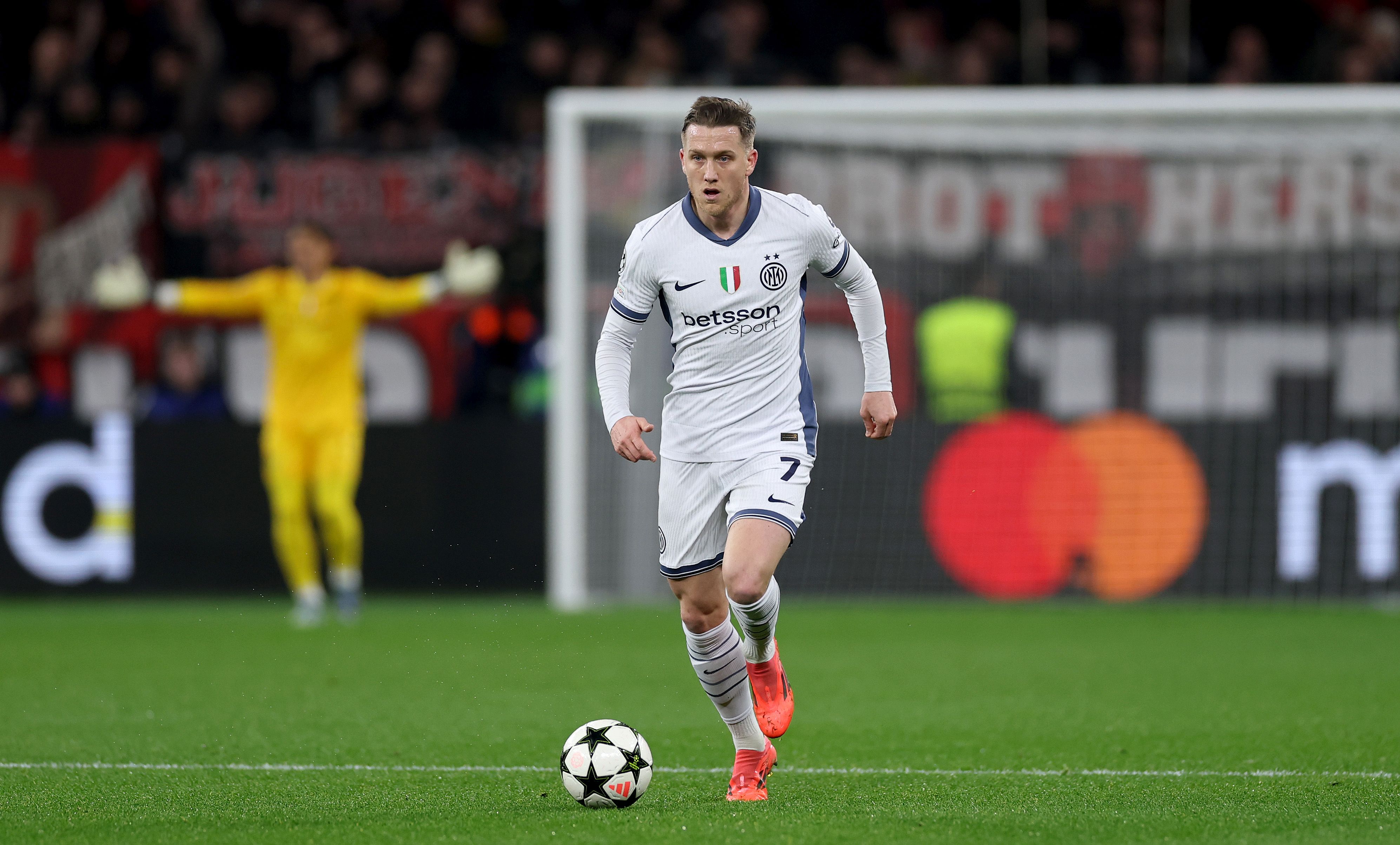 Inter Milan Midfielder Zielinski Sidelined By Calf Injury: Weeks Out Inter Milan Midfielder Zielinski Sidelined By Calf Injury: Weeks Out