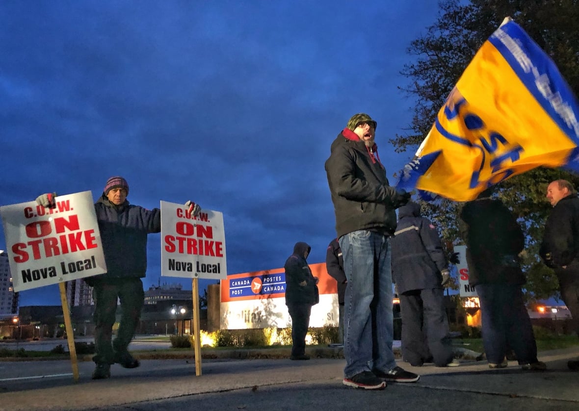 Is A Canada Post Strike A Recipe For Disaster? Is A Canada Post Strike A Recipe For Disaster?