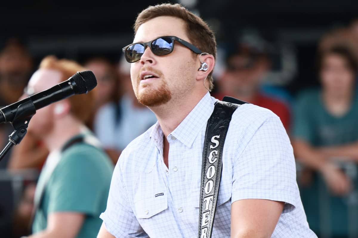 Is Scotty McCreery's Kid The Next George Strait? Is Scotty McCreery's Kid The Next George Strait?