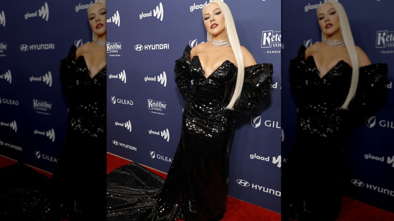 Is That Christina Aguilera? Fans Question Singer's Altered Appearance Is That Christina Aguilera? Fans Question Singer's Altered Appearance