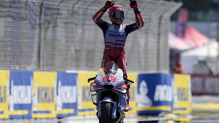 Jadwal Tayang & Highlight: Sprint Race MotoGP Inggris Di Trans7 - Rins Vs Marquez