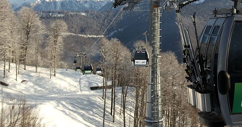 Jail Time Possible For Parisian Who Threw Snowball From Ski Lift Jail Time Possible For Parisian Who Threw Snowball From Ski Lift