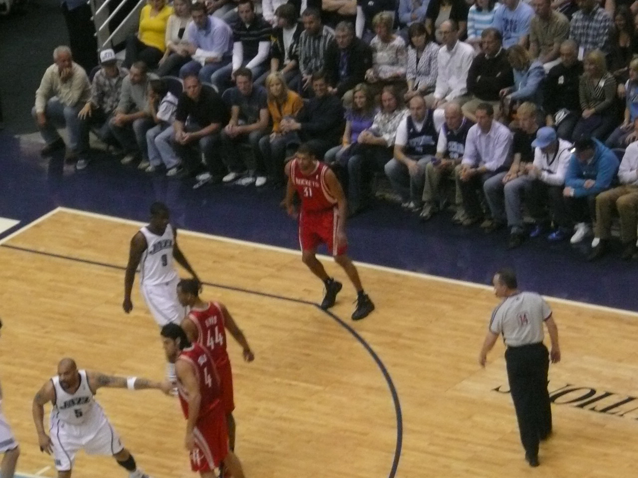 Jazz Vs. Rockets: Conley And Edwards To Carry The Load Without Gobert Jazz Vs. Rockets: Conley And Edwards To Carry The Load Without Gobert