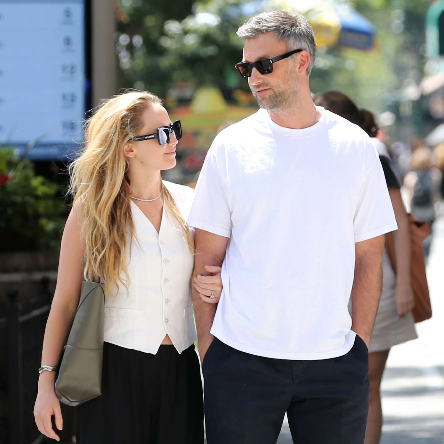 Jennifer Lawrence And Cooke Maroney: New Photos Surface Amidst Baby No. 2 Rumors Jennifer Lawrence And Cooke Maroney: New Photos Surface Amidst Baby No. 2 Rumors