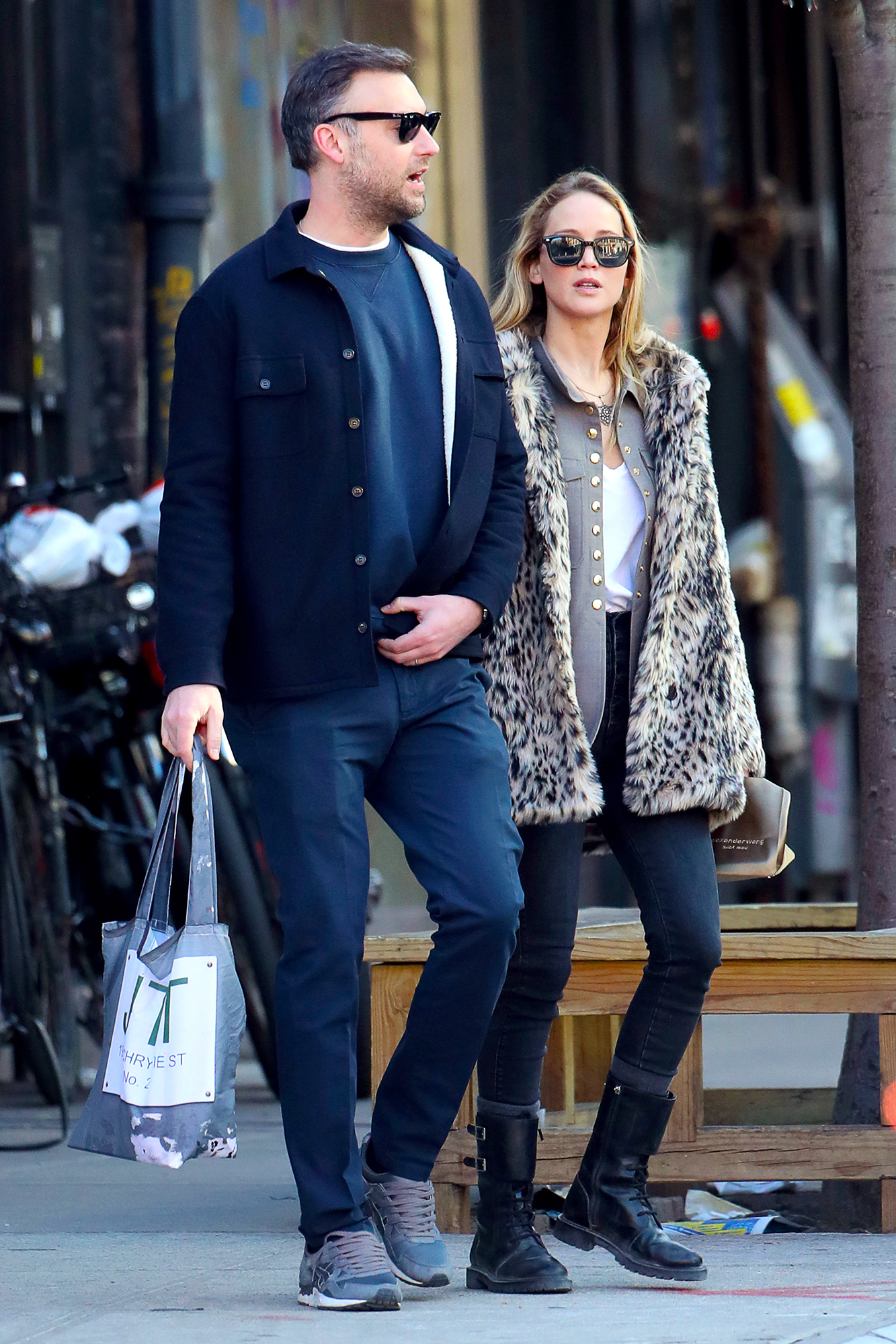 Jennifer Lawrence's Husband, Cooke Maroney: The Art World's Hot Dad? Jennifer Lawrence's Husband, Cooke Maroney: The Art World's Hot Dad?