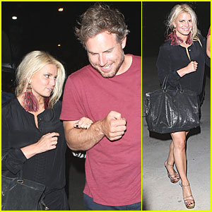 Jessica Simpson Credits Eric Johnson For New Music Jessica Simpson Credits Eric Johnson For New Music