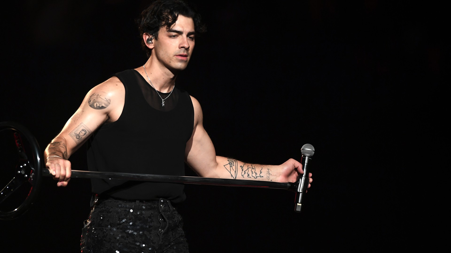 Joe Jonas's Mature Response To A Public Spat Joe Jonas's Mature Response To A Public Spat