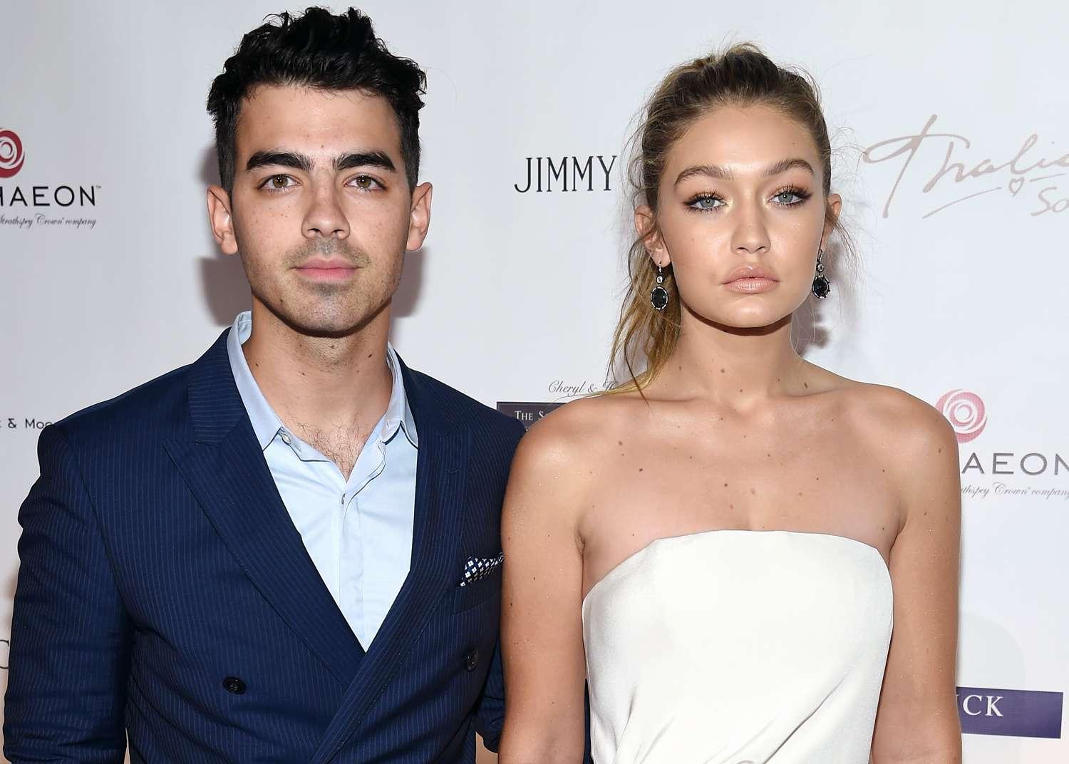 Joe Jonas's Perfect Response To A Couple's Fight Over Him Joe Jonas's Perfect Response To A Couple's Fight Over Him