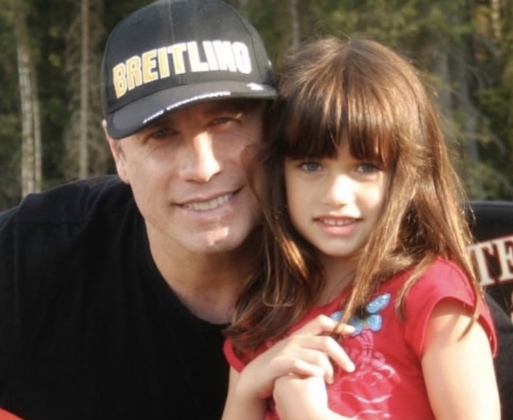 John Travolta's Daughter, Ella Bleu, Unveils A Striking New Look John Travolta's Daughter, Ella Bleu, Unveils A Striking New Look