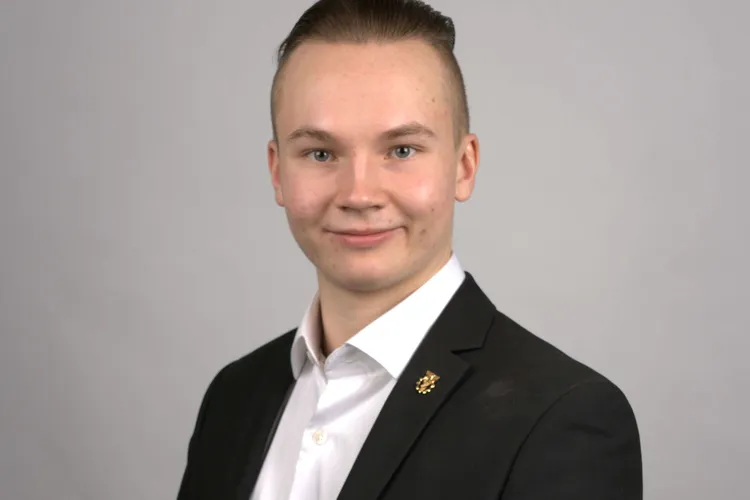Källman Ja Hoskonen: Loppu Puola-seurassa Källman Ja Hoskonen: Loppu Puola-seurassa