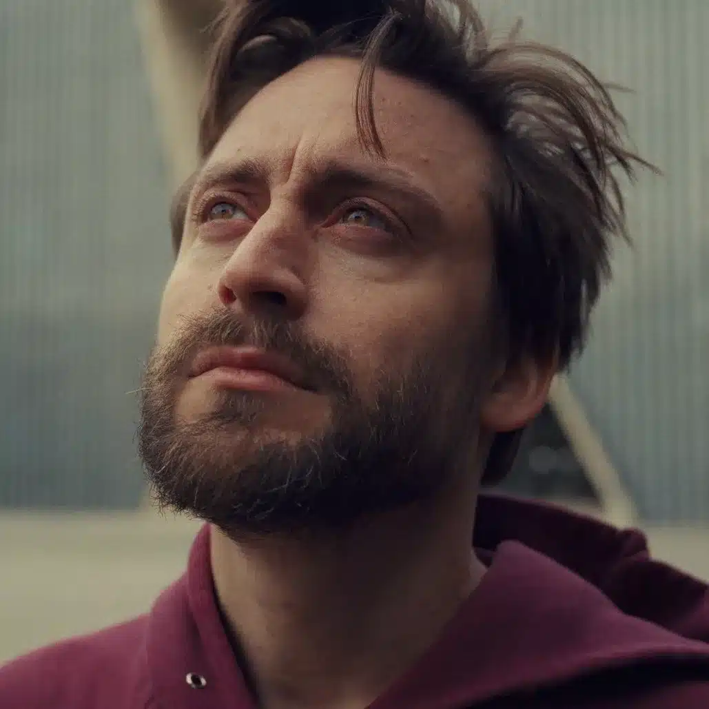 Kieran Culkin In A Real Pain: Theater Het Kruispunt Recensie Kieran Culkin In A Real Pain: Theater Het Kruispunt Recensie