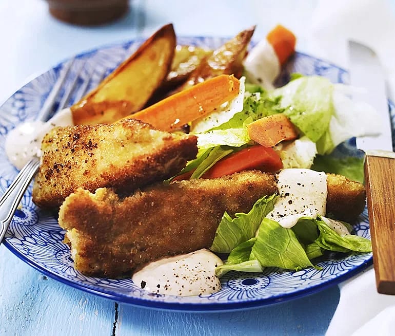 Knapriga Kycklingnuggets I Majsflingor – Recept Med Asiatisk Kålsallad Knapriga Kycklingnuggets I Majsflingor – Recept Med Asiatisk Kålsallad