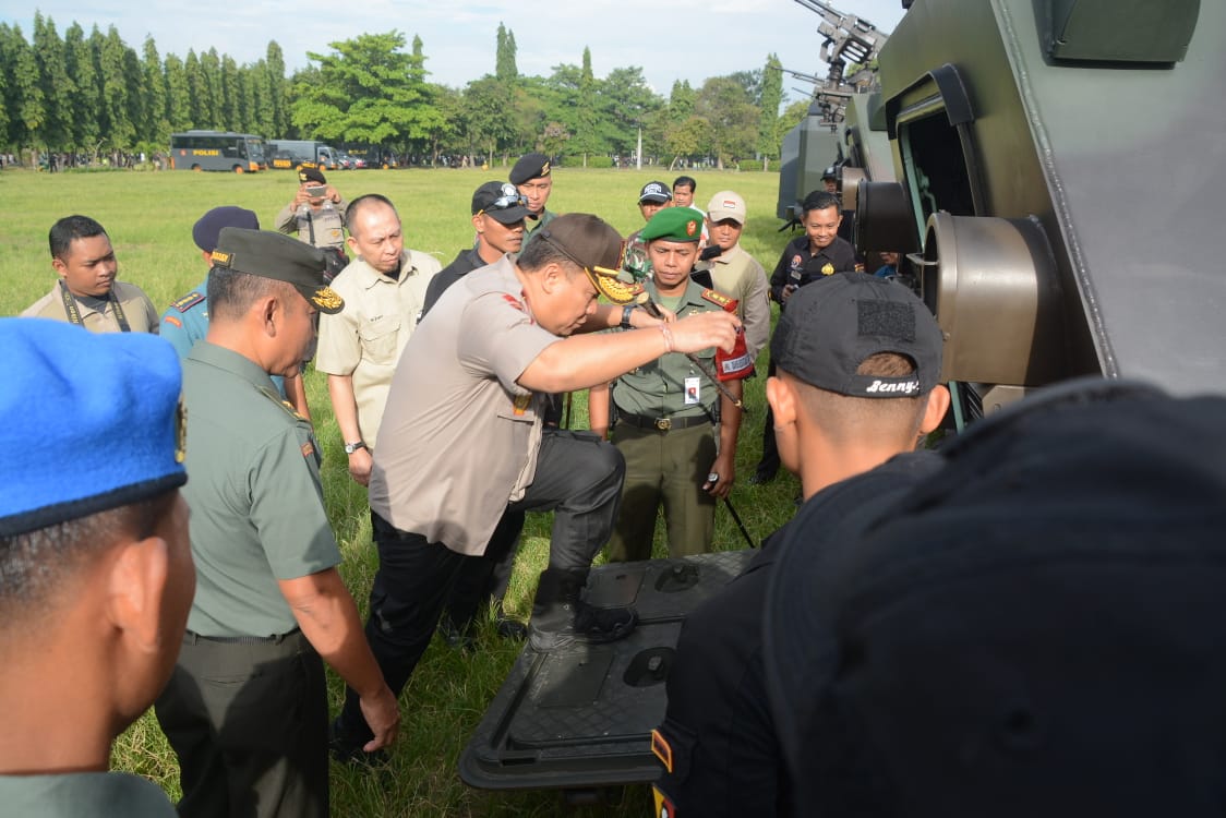Kodam Udayana Dan Komitmennya Terhadap Kebersihan Bali Kodam Udayana Dan Komitmennya Terhadap Kebersihan Bali