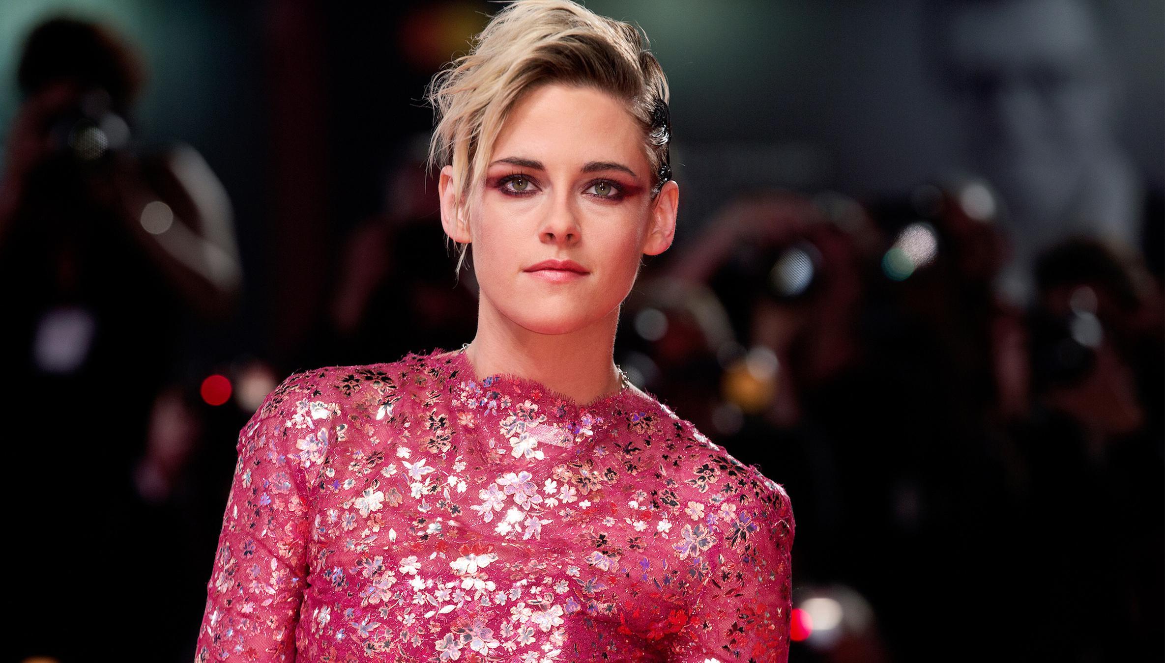 Kristen Stewart In The Chronology Of Water: A Review Of A Powerful Performance Kristen Stewart In The Chronology Of Water: A Review Of A Powerful Performance