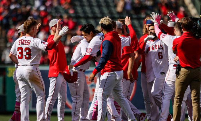 Kyren Pari's Late-Game Heroics Lift Angels Over White Sox Kyren Pari's Late-Game Heroics Lift Angels Over White Sox