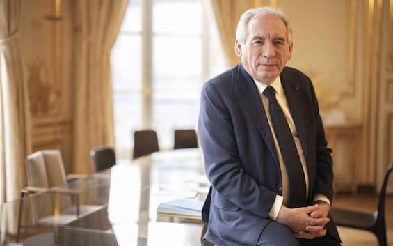 L'ascesa Della Destra In Francia: Perché Bayrou Insegue Le Pen? L'ascesa Della Destra In Francia: Perché Bayrou Insegue Le Pen?