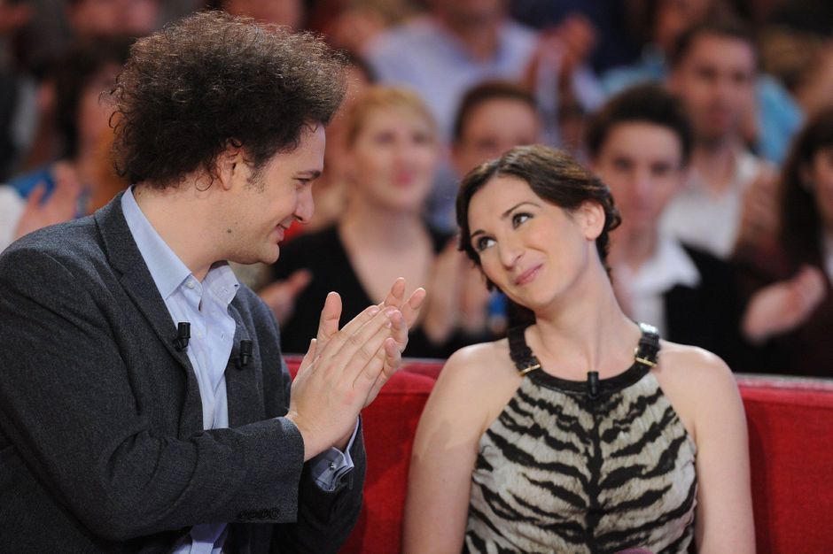 L'histoire Secrète D'Eric Antoine : Au-delà De La Magie, Une Vie Amoureuse Passionnante L'histoire Secrète D'Eric Antoine : Au-delà De La Magie, Une Vie Amoureuse Passionnante