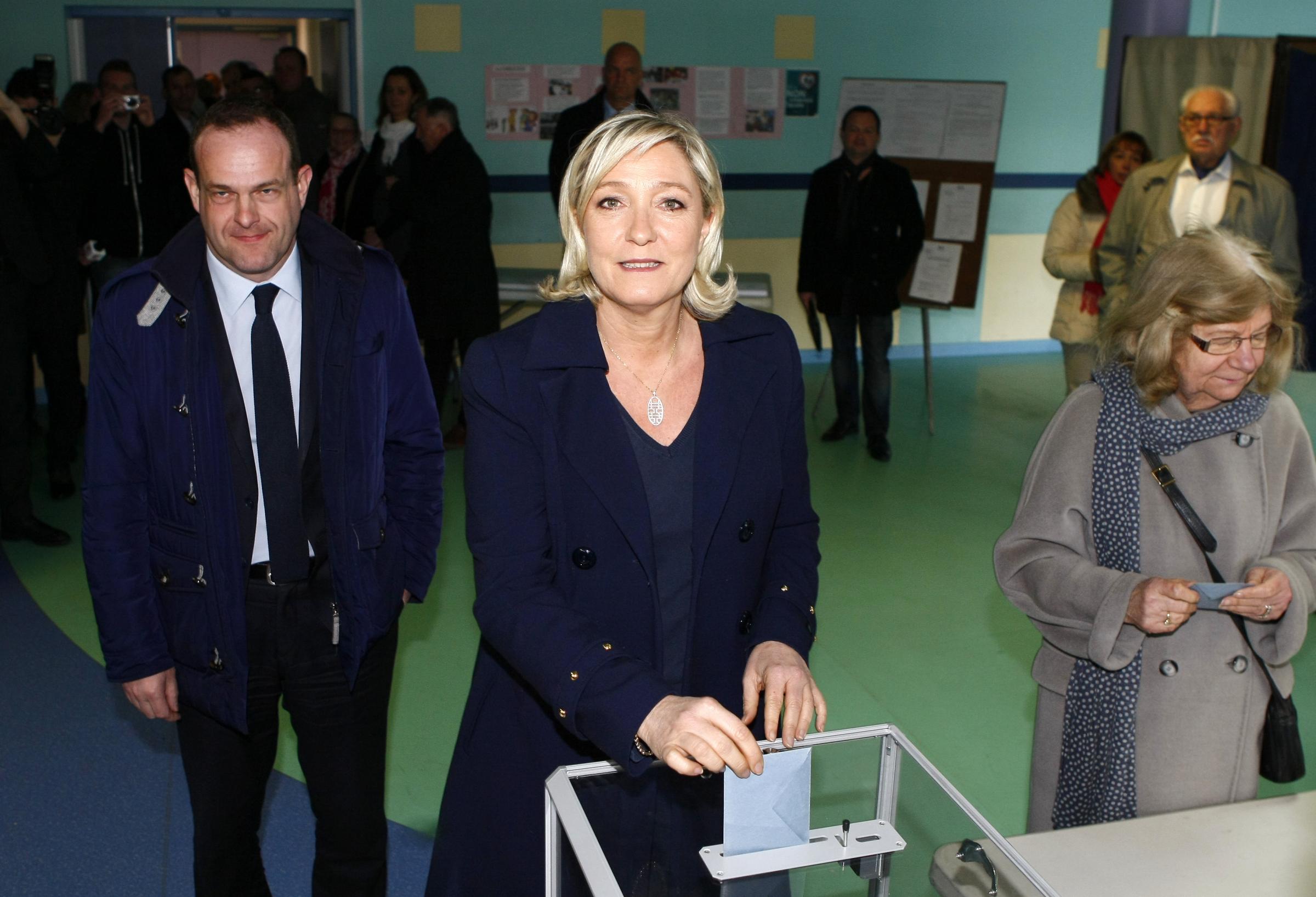 La Sfida Di Bayrou: Contenere L'avanzata Di Le Pen E Dell'estrema Destra In Francia La Sfida Di Bayrou: Contenere L'avanzata Di Le Pen E Dell'estrema Destra In Francia
