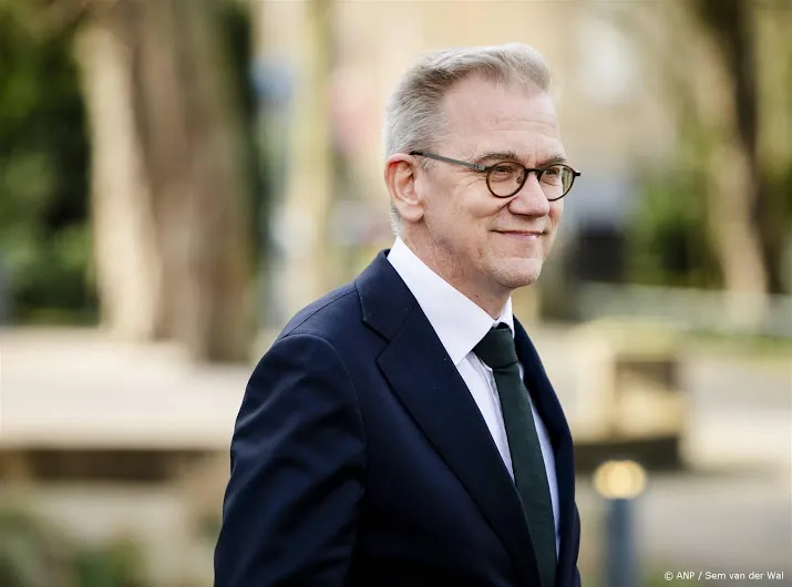 Leeflang-affaire: Bruins Moet Met NPO-toezichthouder In Gesprek Leeflang-affaire: Bruins Moet Met NPO-toezichthouder In Gesprek