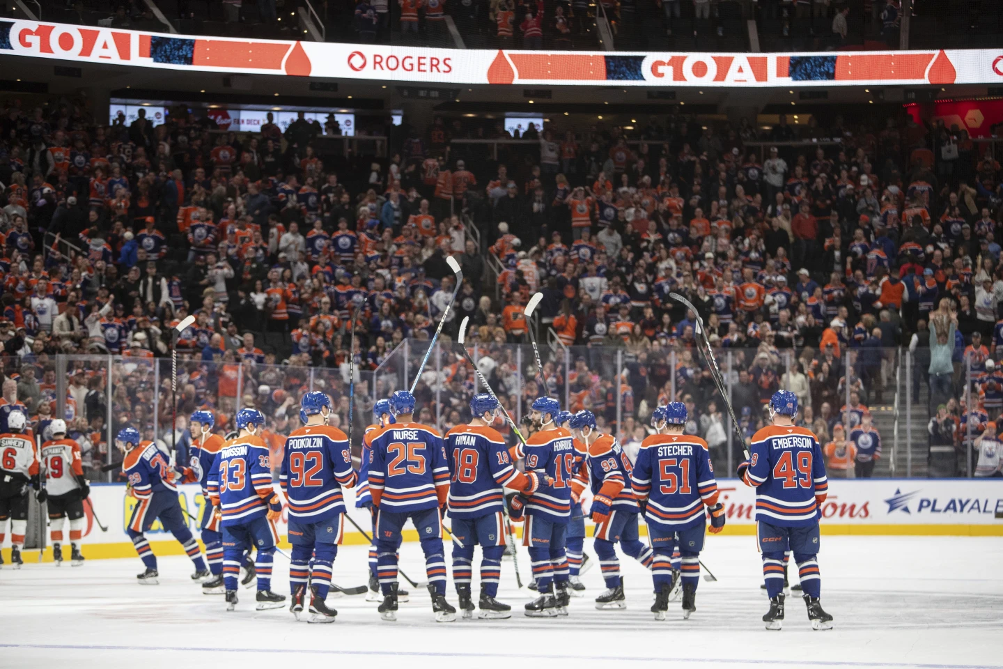 Leon Draisaitl Injury: Oilers Leading Goal Scorer Exits Game Leon Draisaitl Injury: Oilers Leading Goal Scorer Exits Game