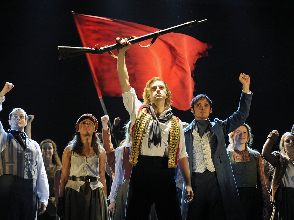 Les Mis Cast Considers Protest Over Trump's Kennedy Center Visit Les Mis Cast Considers Protest Over Trump's Kennedy Center Visit