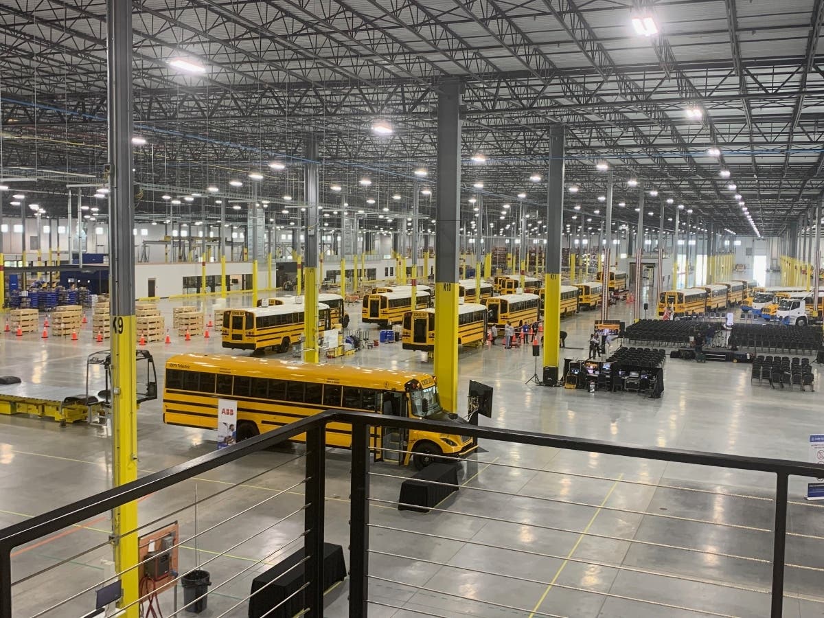 Lion Electric Acquisition: Investors Submit New Offer Lion Electric Acquisition: Investors Submit New Offer