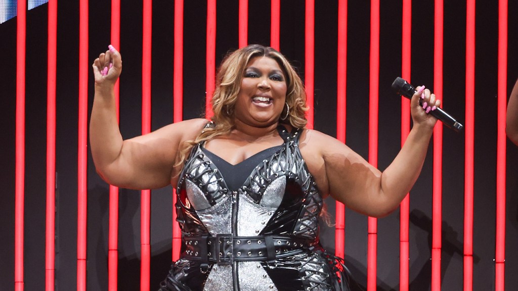 Lizzo Concert Tickets: How Much Do They Cost On The In Real Life Tour? Lizzo Concert Tickets: How Much Do They Cost On The In Real Life Tour?