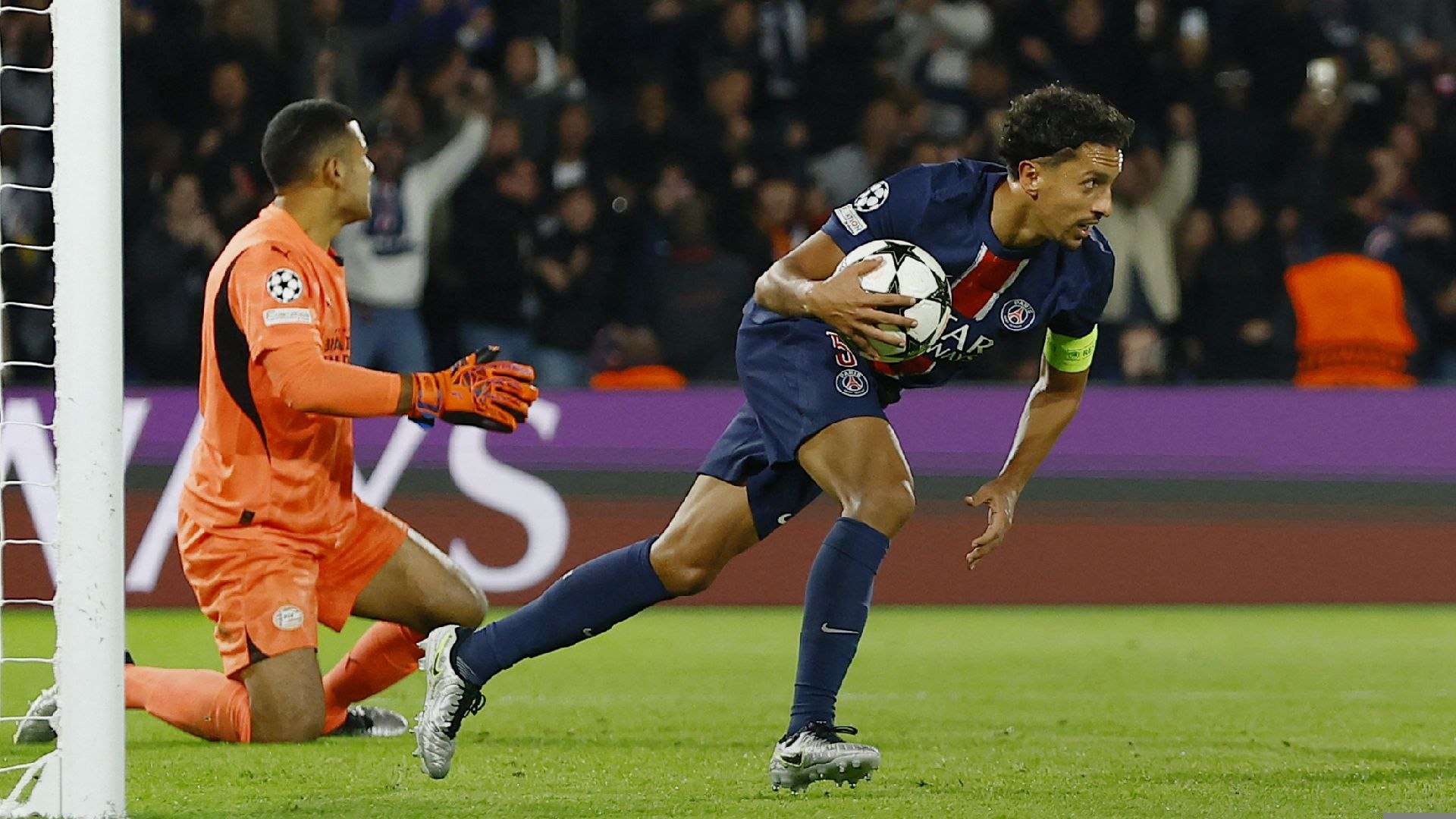 Luis Enrique I Tregon Derën Pesë Yjeve Të PSG-së Luis Enrique I Tregon Derën Pesë Yjeve Të PSG-së