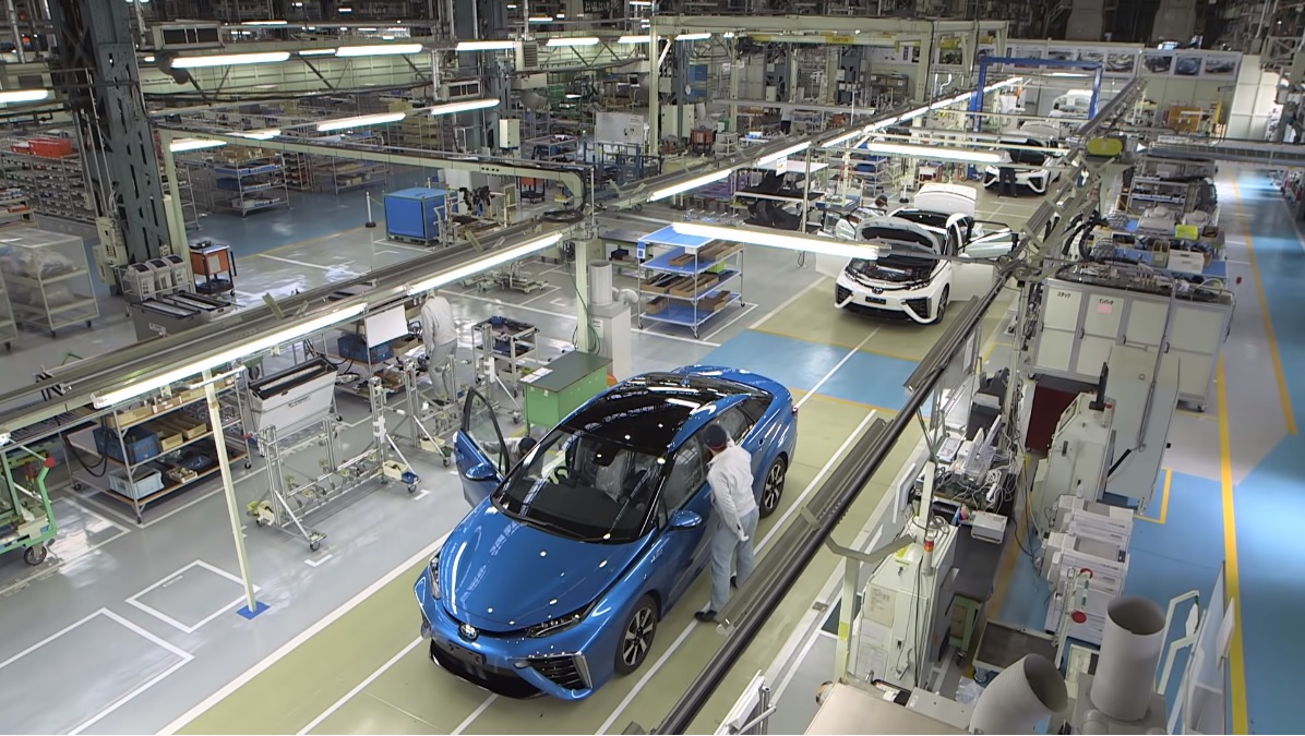 Luxury Carmakers Face Headwinds In China: The BMW And Porsche Case Study Luxury Carmakers Face Headwinds In China: The BMW And Porsche Case Study