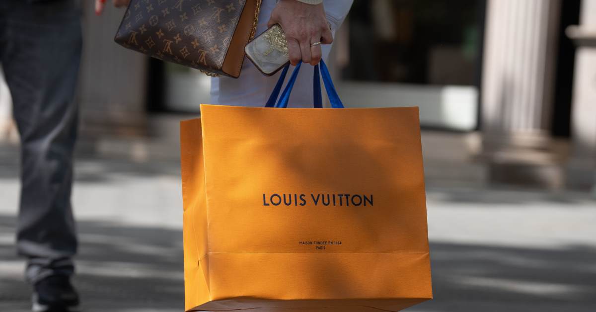 LVMH Q1 Sales Miss Expectations, Shares Drop 8.2% LVMH Q1 Sales Miss Expectations, Shares Drop 8.2%