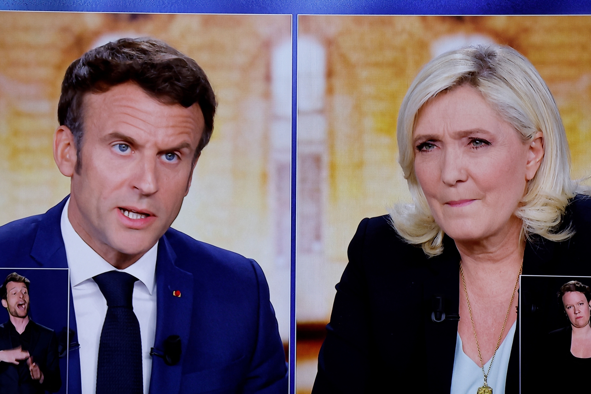 Macron Et Le Cameroun: Débat Sur Le Troisième Mandat Et Le Référendum Macron Et Le Cameroun: Débat Sur Le Troisième Mandat Et Le Référendum