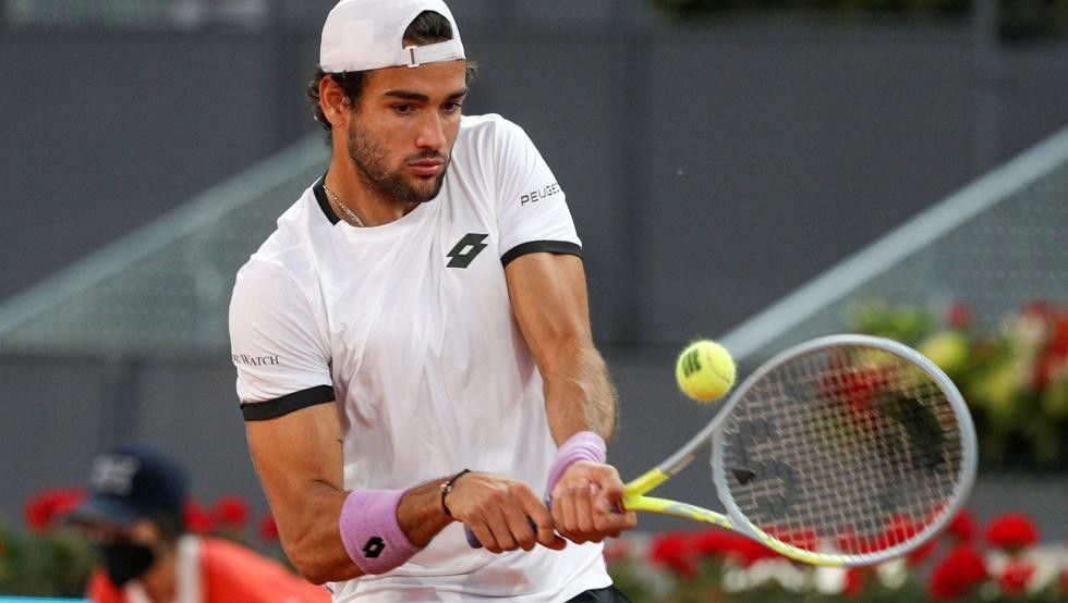Madrid Open: Giron Upsets Berrettini In ATP 1000 Tournament Madrid Open: Giron Upsets Berrettini In ATP 1000 Tournament