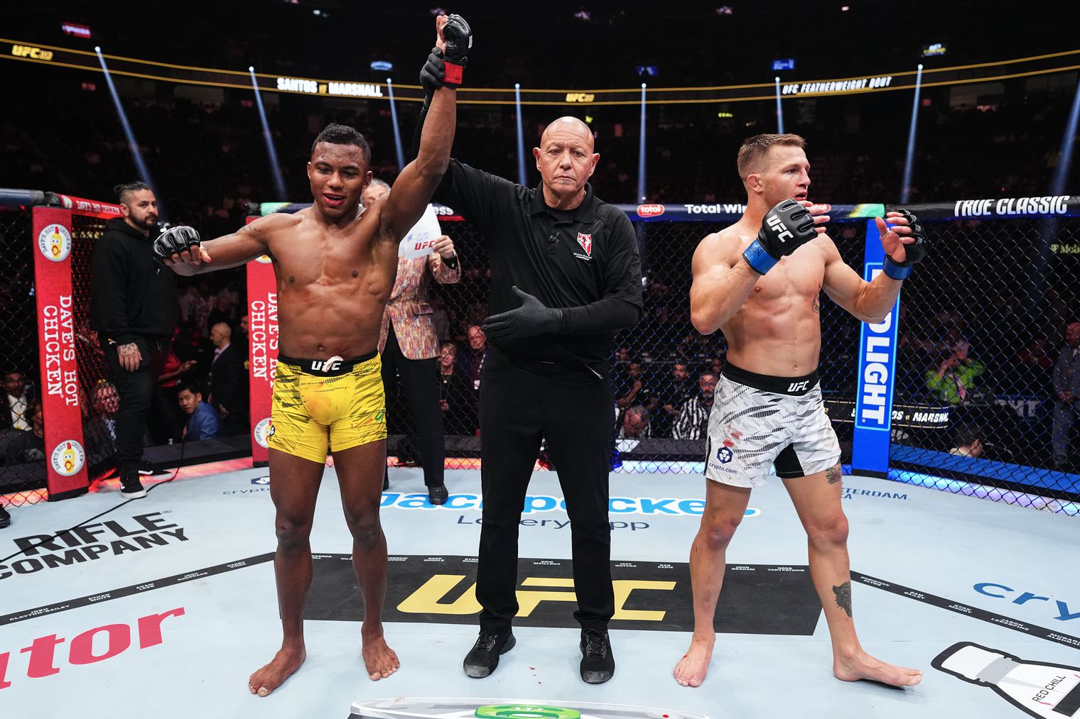 Mairon Santos Targets UFC 313 Knockout To Secure $50K Diaper Bonus Mairon Santos Targets UFC 313 Knockout To Secure $50K Diaper Bonus